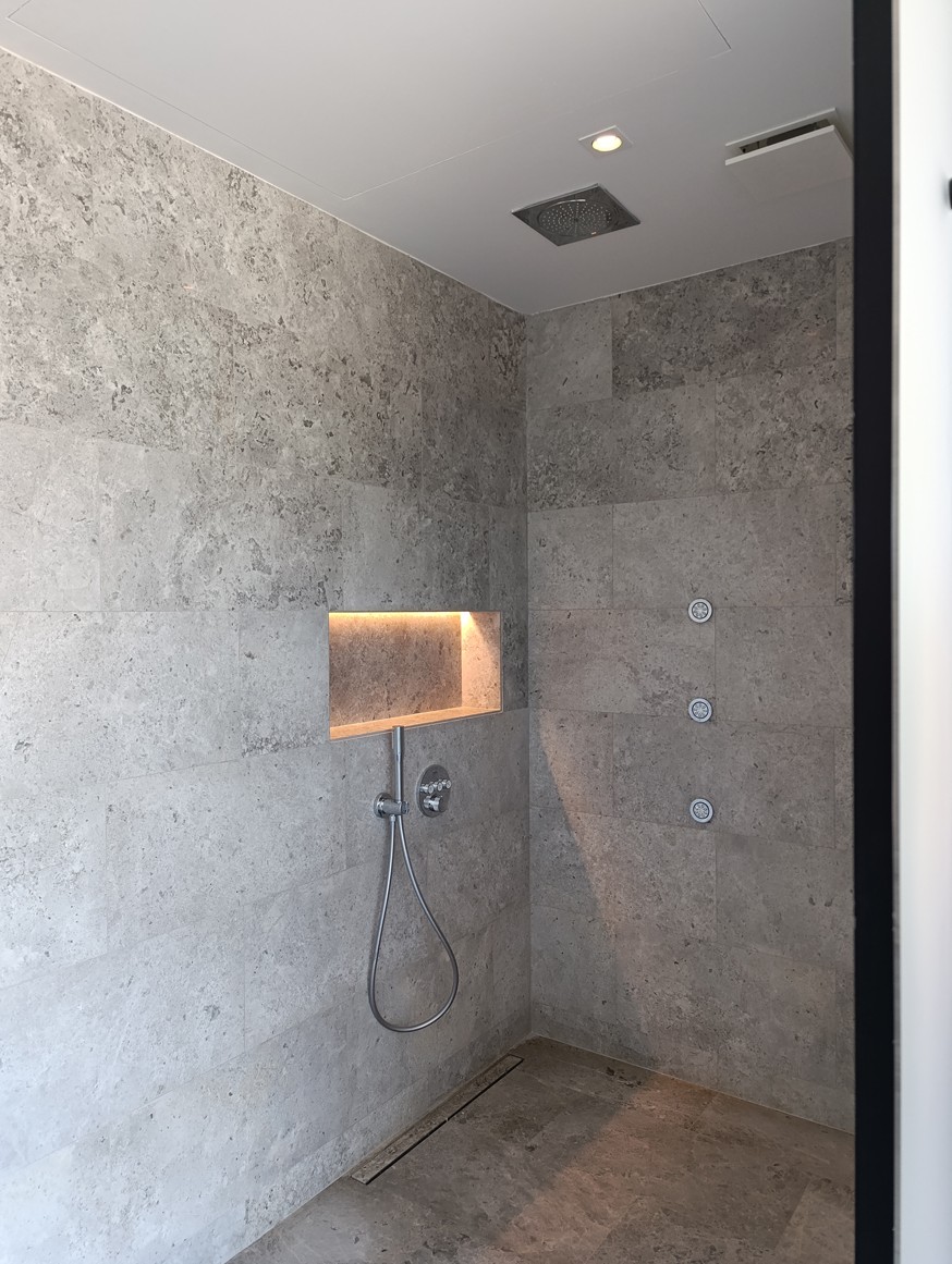Edition Bodrum — Duş alanı ve uygulama detayları