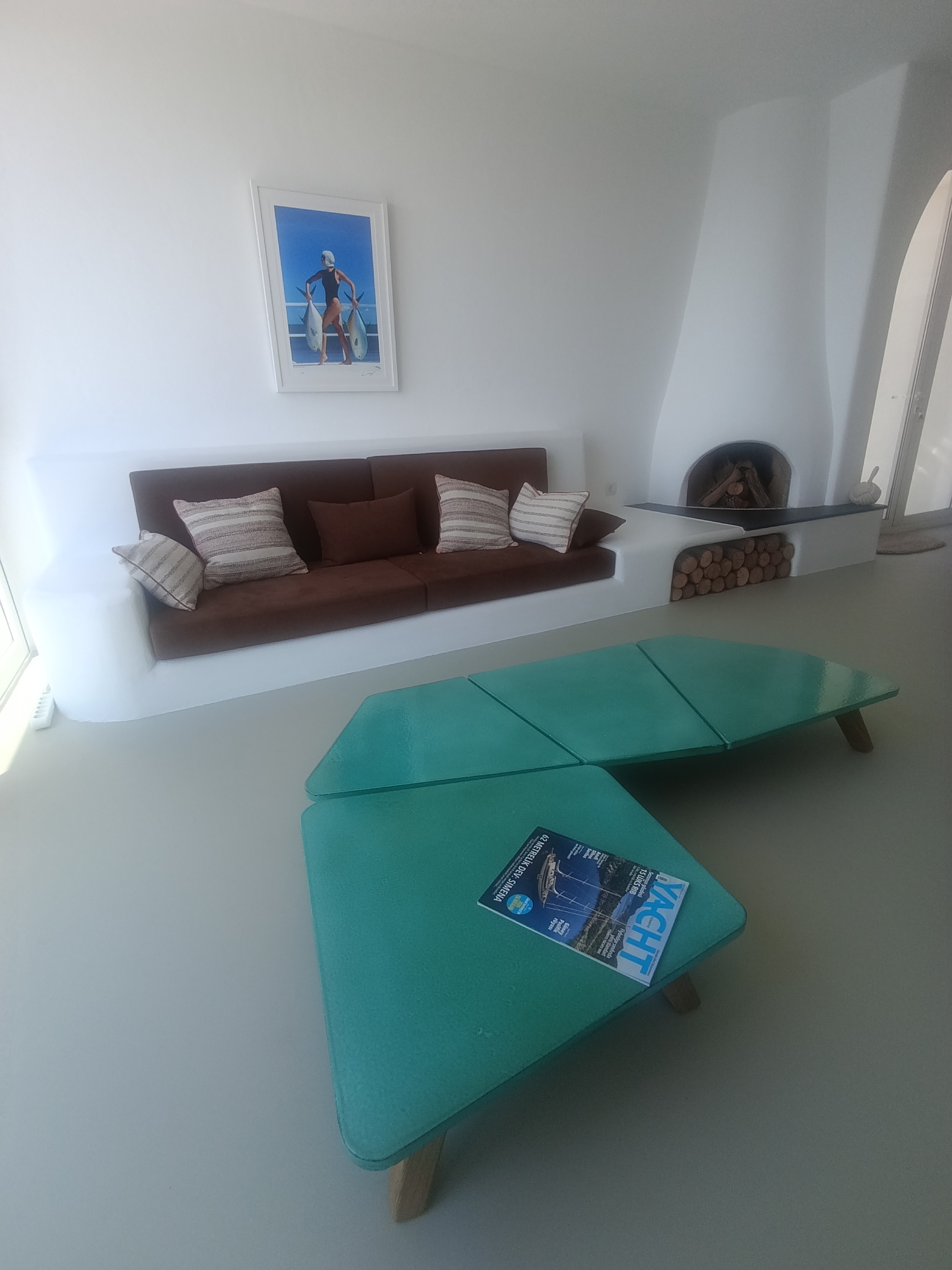 EYC Evi — Salon ve şömine