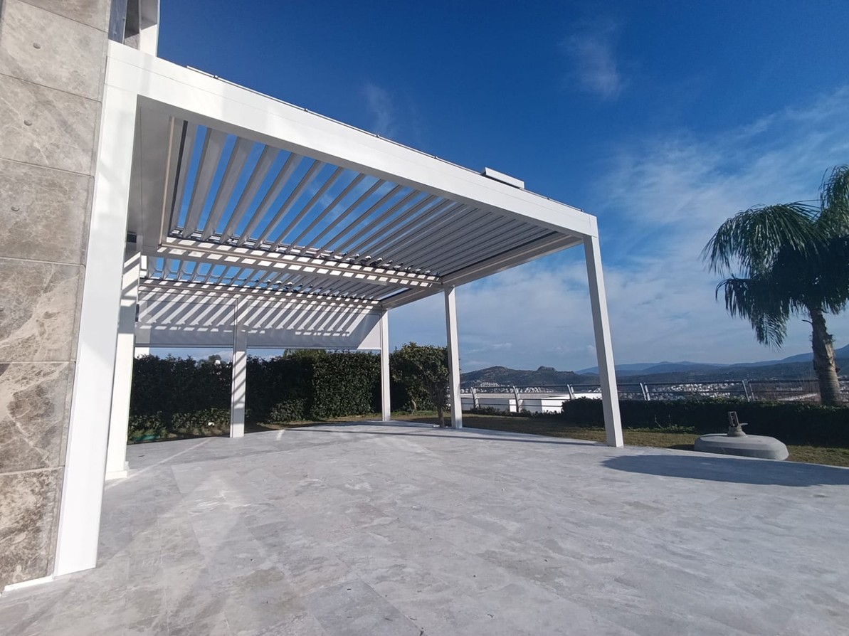 SA Evi — Pergola ve teras ilişkisi